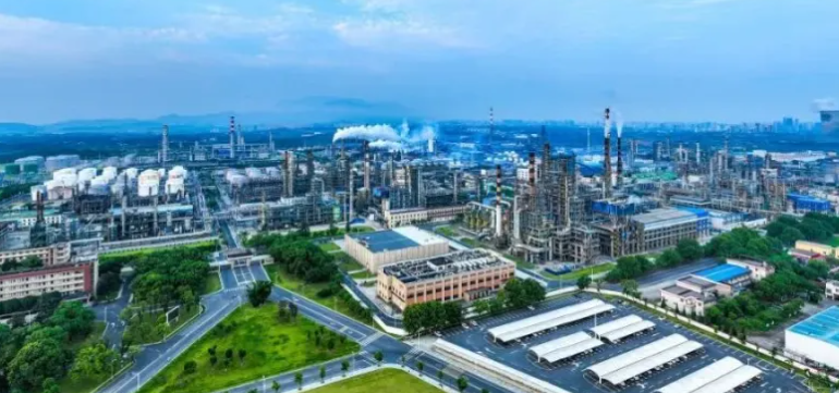 中睿重工机械破碎筛分设备核心参数对比与选型参考
